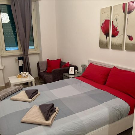 Mama Rooms And Apartment Rome Buitenkant foto
