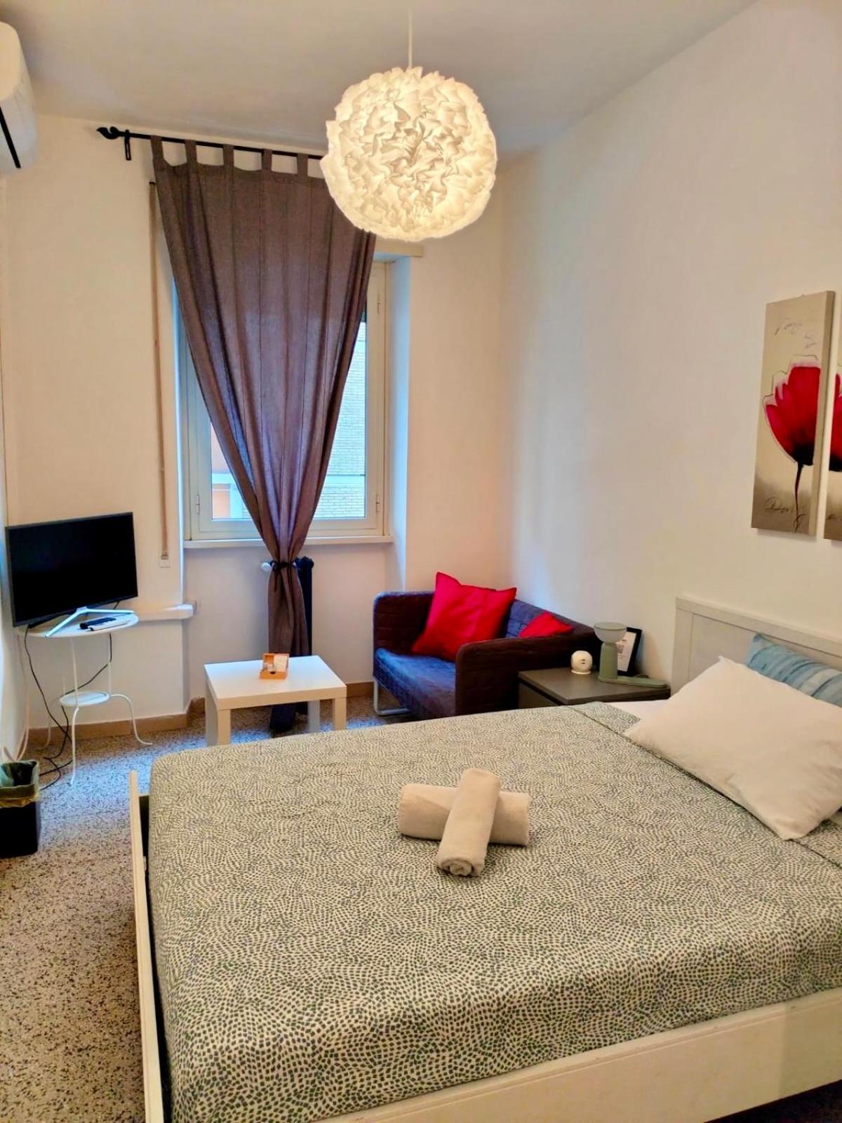 Mama Rooms And Apartment Rome Buitenkant foto