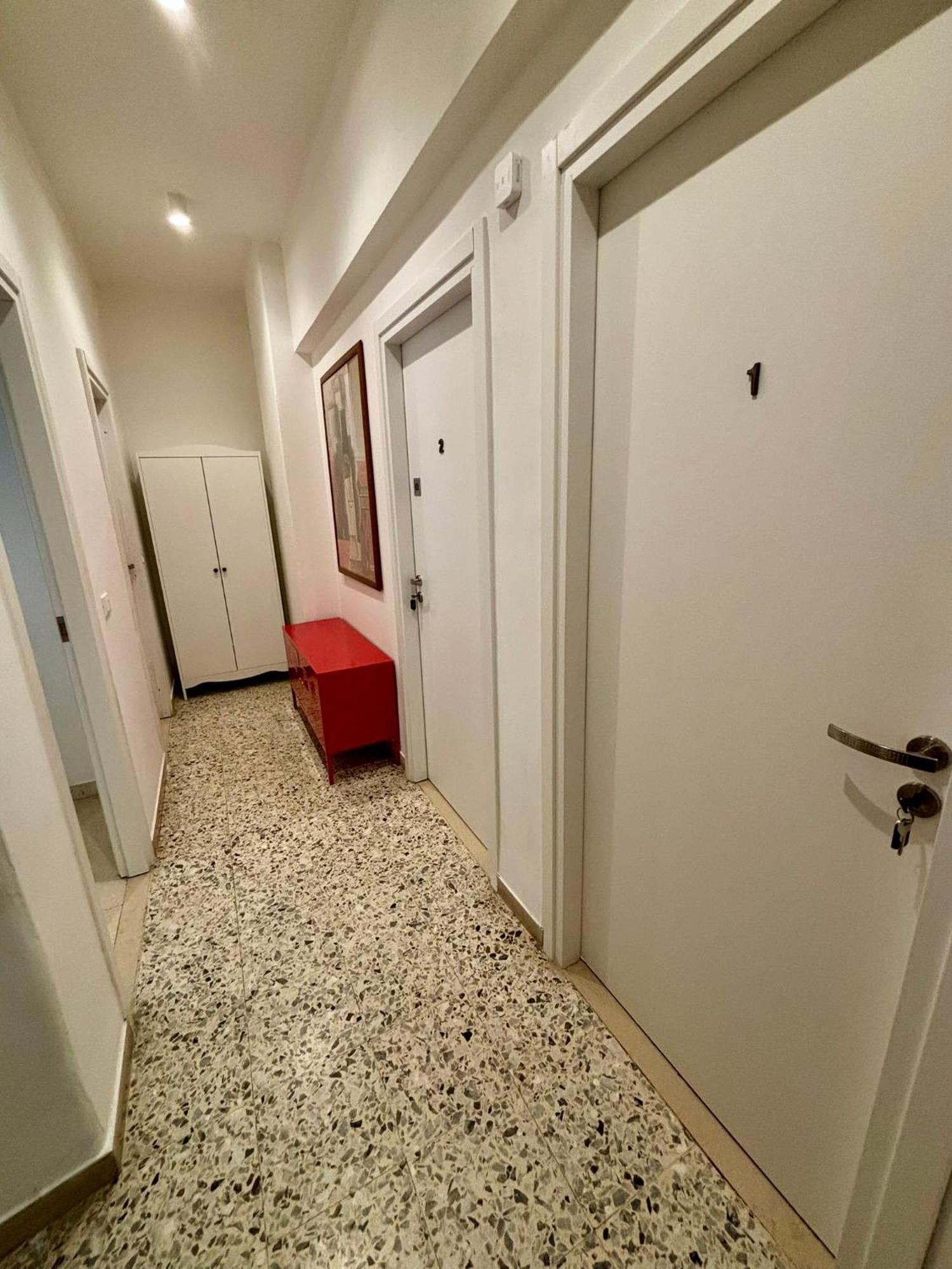 Mama Rooms And Apartment Rome Buitenkant foto